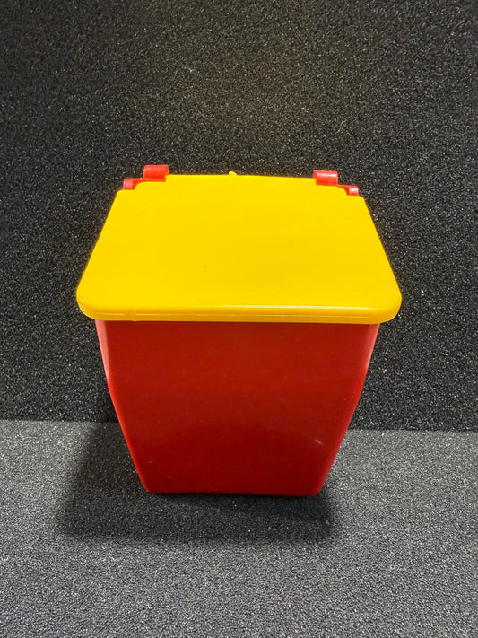 50 Red Feeder with Yellow Lids Cups/ Comederos (Case of 50)
