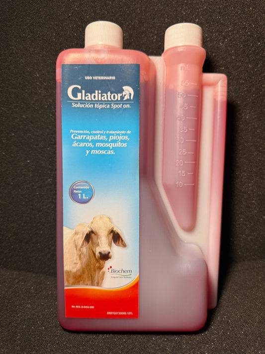 Gladiator Red Pour On (1 Litro Bottle)
